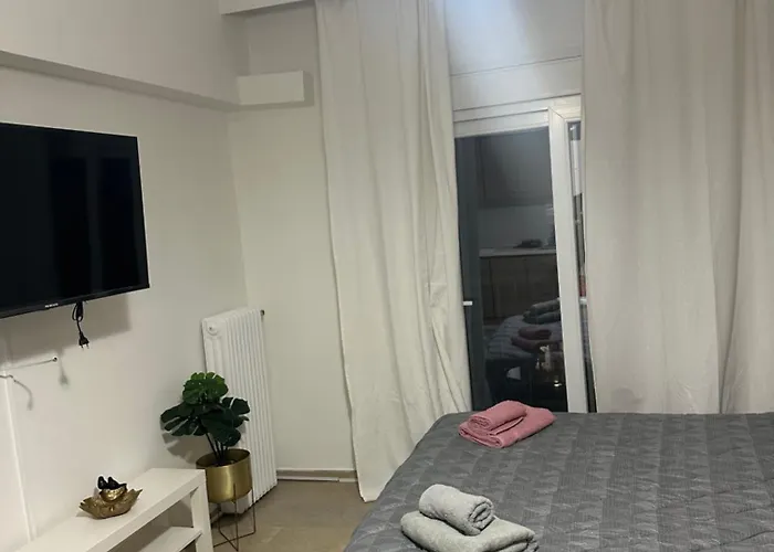 Downtown Balcony * Larissa